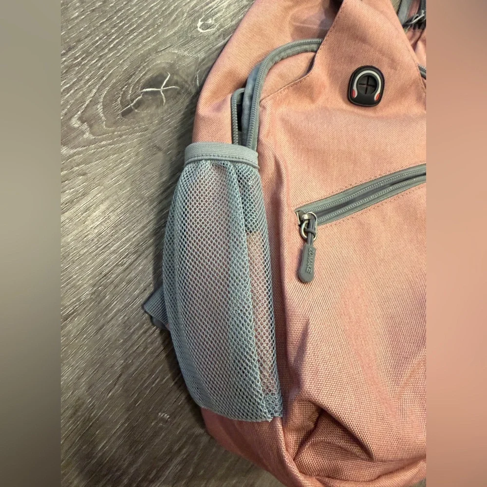 Like new!! Zomake sling crossbody bag